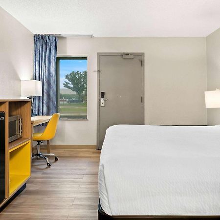 Days Inn & Suites By Wyndham Warren Exteriér fotografie