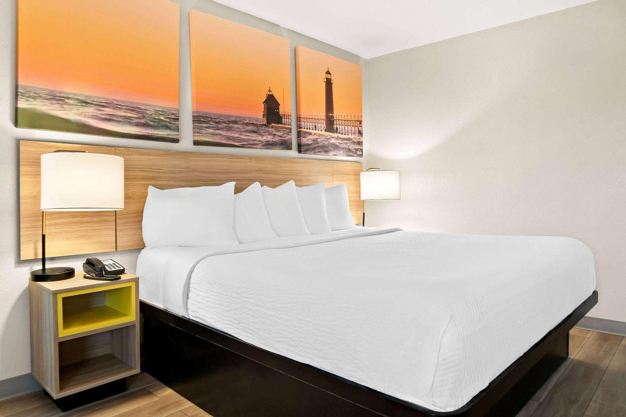 Days Inn & Suites By Wyndham Warren Exteriér fotografie