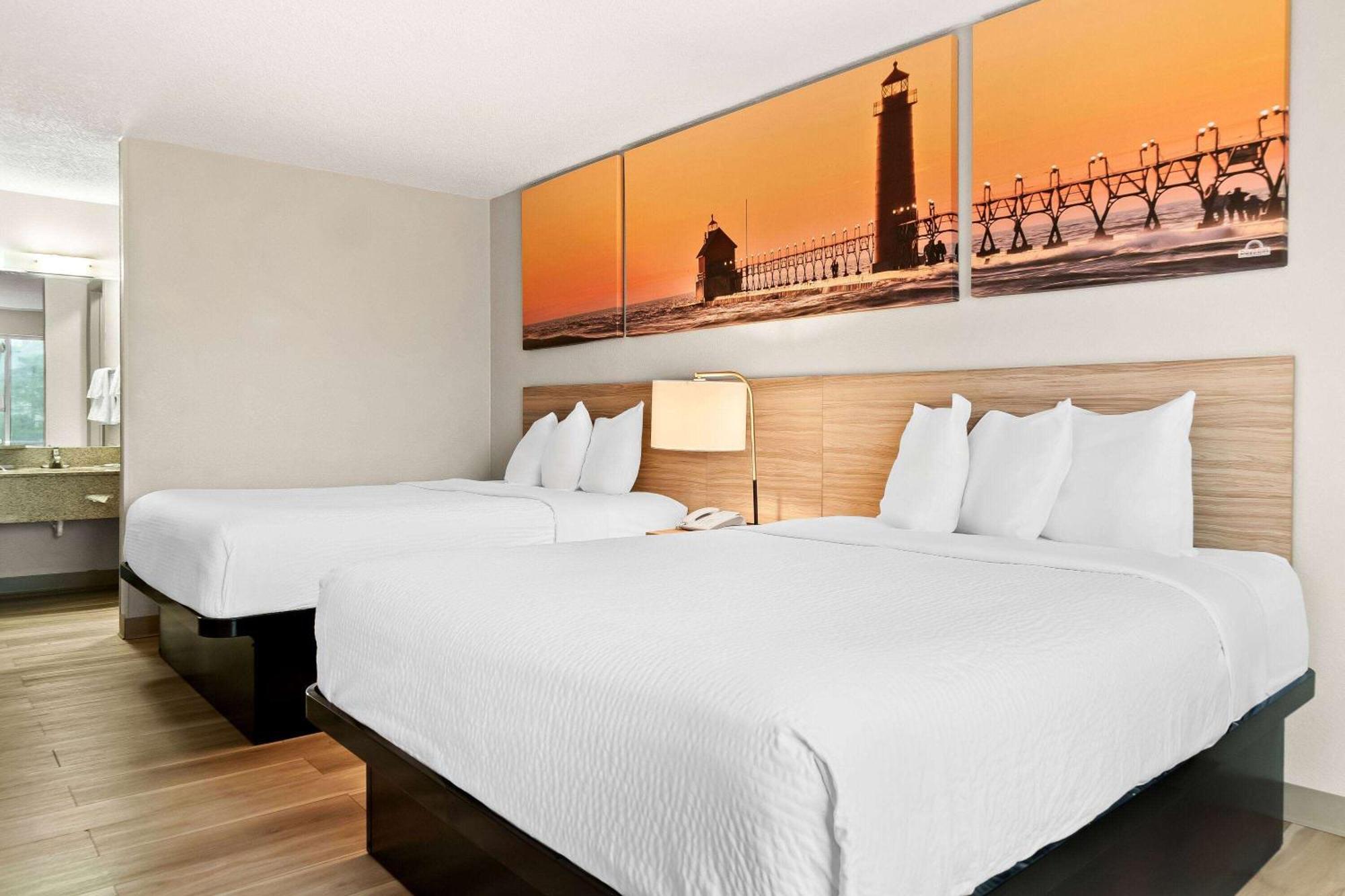 Days Inn & Suites By Wyndham Warren Exteriér fotografie
